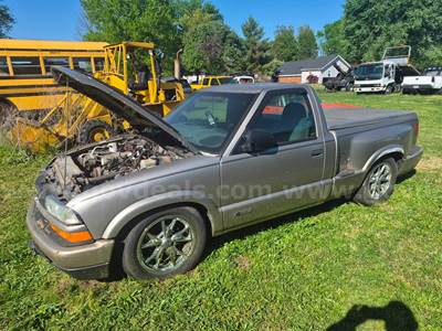 1998 V-8 Chevy S10