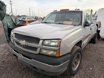 2005 Chevrolet Silverado 1500 Ext. Cab Short Bed 4WD