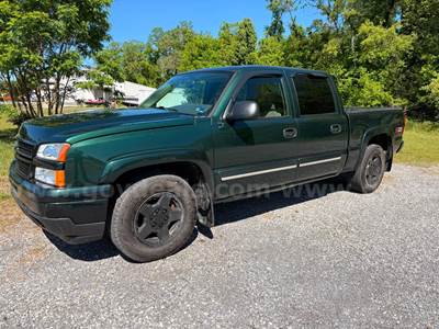 2006 Chevrolet Silverado 1500 Runs and Drive 4x4 Clean Title