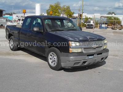 2005 Chevrolet Silverado 1500 Work Truck Ext. Cab Long Bed 2WD