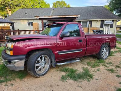 2004 Chevrolet Silverado 1500 Work Truck Long Bed 2WD