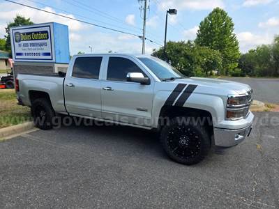 2015 Chevrolet Silverado 1500 LTZ Crew Cab 2WD