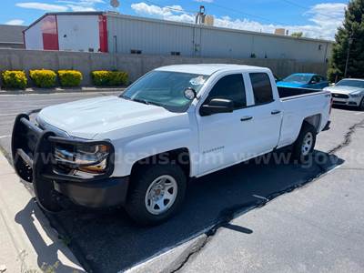 2018 CHEVROLET SILVERADO 1500 4WD RUNS AND DRIVES - SHIPPING AVAILABLE