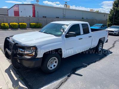 2018 CHEVROLET SILVERADO 1500 4WD RUNS AND DRIVES - SHIPPING AVAILABLE