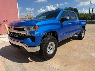 2025 Chevrolet Silverado 1500 LT Crew Cab 4WD
