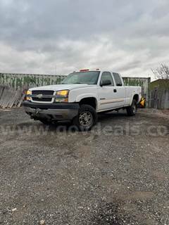 2004 Chevrolet Silverado 2500HD LT Ext. Cab Short Bed 4WD