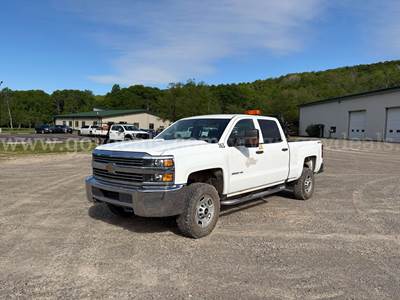 2016 Chevrolet Silverado 2500 HD 4x4 Crew Cab Pickup