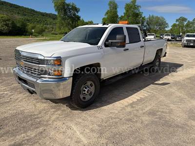 2016 Chevrolet Silverado 2500 HD 4x4 Crew Cab Pickup