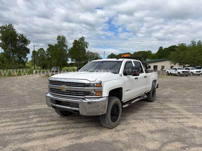 2016 Chevrolet Silverado 2500 HD 4x4 Crew Cab Pickup