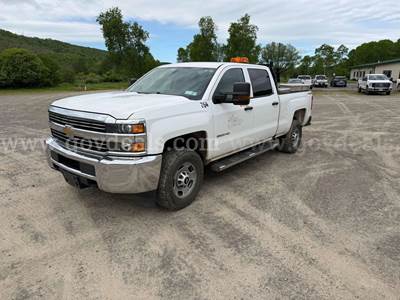 2016 Chevrolet Silverado 2500 HD 4x4 Crew Cab Pickup