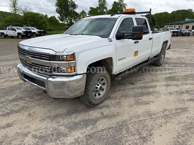 2016 Chevrolet Silverado 2500 HD 4x4 Crew Cab Pickup