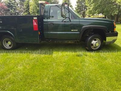 2003 Chevrolet Silverado 3500 with Famous Vortec  8.1L Allison 5 speed Transmission 4WD Only 54,000 Miles! RARE!