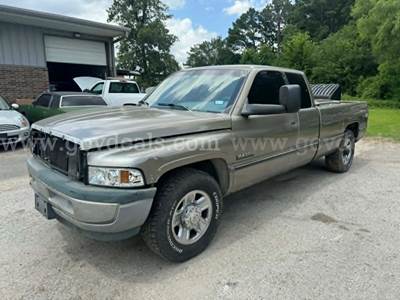 1997 Dodge Ram 2500 ST Club Cab 8-ft. Bed 2WD