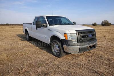 2014 Ford F-150 XL SuperCab  Bed 4WD