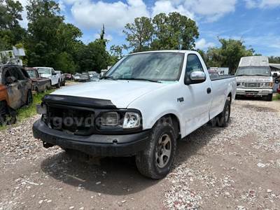 2003 Ford F-150 XL Long Bed 2WD