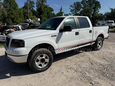 2005 Ford F-150 XLT SuperCrew 2WD