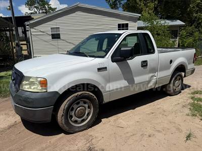2005 Ford F-150 XL 2WD