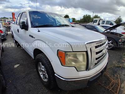 2009 Ford F-150 Lariat  SuperCab 5.5-ft. Bed 2WD