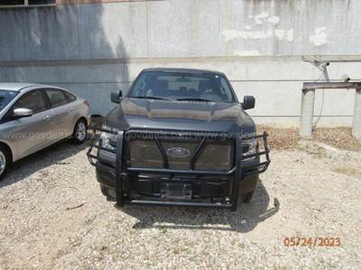 2015 Ford F-150 XL Crew Cab Truck