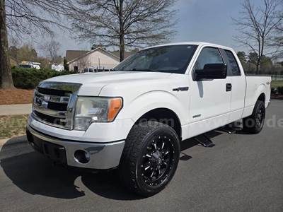 2013 Ford F-150 XLT SuperCab *CLEAN TITLE*