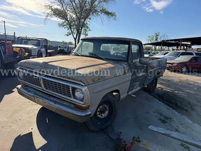 1968 FORD F250 STICK SHIFT