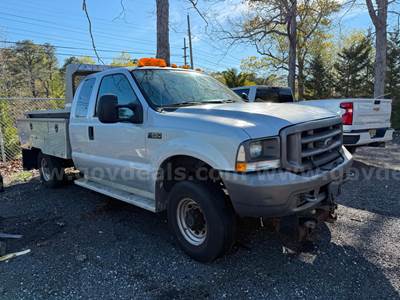 2004 Ford F-250 SD XL SuperCab Long Bed 4WD