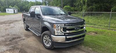 2 Lots: 2021 Ford F-250 SD XLT Crew Cab Truck