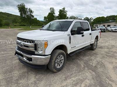 2017 Ford F-250 SD 4x4 Crew Cab Pickup