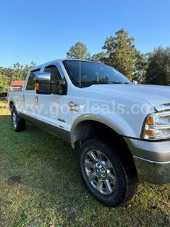 2005 Ford F-250 SD Lariat Crew Cab 4WD