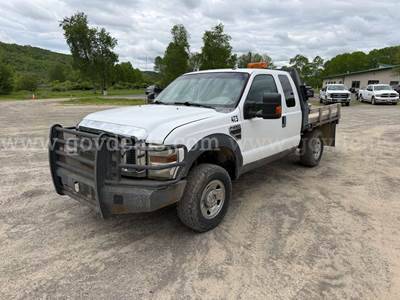 2009 Ford F-250 XLT SD 4x4 Extended Cab Flatbed