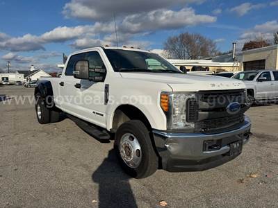 2017 Ford F-350 SD XL Crew Cab Long Bed DRW 4WD