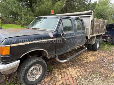 1990 Ford F-350 Crew Cab 4WD WITH A NICE ALUMINUM DUMP BED