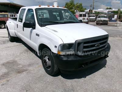 2002 Ford F-350 SD XLT Crew Cab Long Bed 2WD DRW