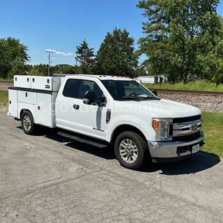 2017 Ford F-350 SD XL SuperCab 2WD