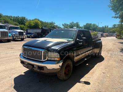2001 Ford F-350 SD Lariat Crew Cab Long Bed 4WD DRW