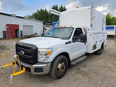 2011 Ford F-350 SD XL DRW 2WD