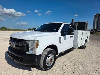 2018 Ford F-350 SD XL DRW Utility Truck - Service Truck