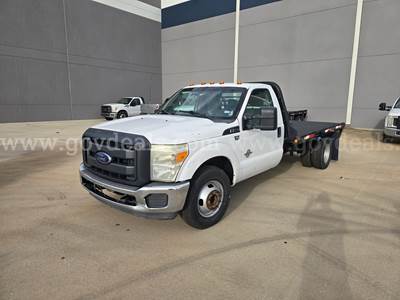 2013 Ford F-350 SD Flatbed Dually