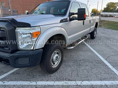 2014 Ford F-350 SD 4x4 Crew Cab Pickup