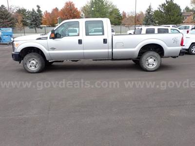 2016 Ford F-350 XL Crew Cab Truck