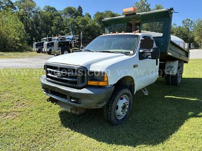 2001 Ford F-450 SD Regular Cab 4WD DRW