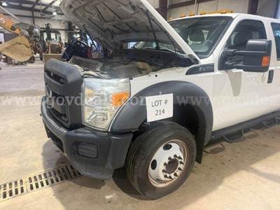 2014 Ford F-450 SD Crew Cab Truck