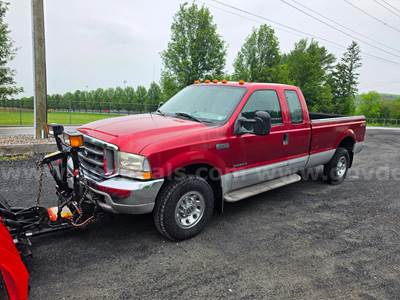2002 Ford F250 XLT 4WD Turbo DIESEL Crew Cab 4DR, 7.3L V8 – 61K Miles NYS Inspection till 12/26!!  Plow Included.