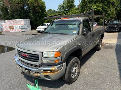 2003 GMC Sierra 2500 HD 4x4 Pickup-Inoperable