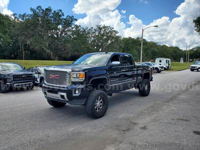 2015 GMC Denali Crew Cab Truck