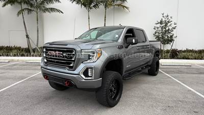 2020 GMC Sierra 1500 AT4 Crew Cab Short Box 4WD