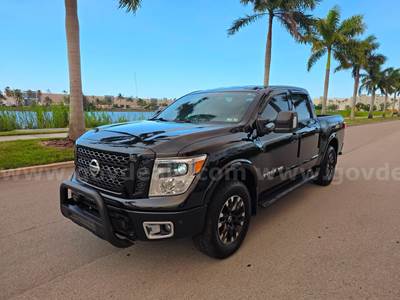 2018 NISSAN TITAN 4WD V8 CREW CAB 5.6L PRO-4X