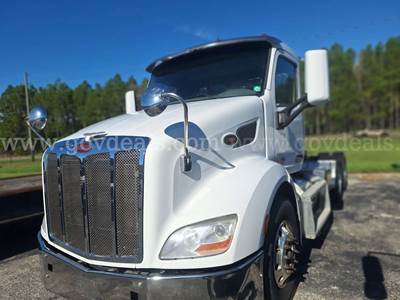 2017 Peterbilt 579 T/A Truck Tractor-Inoperable