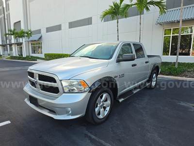 2013 RAM 1500 4WD 5.7L HEMI V8 CREW CAB EXPRESS