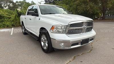 2018 RAM 1500 SLT Crew Cab SWB 4WD